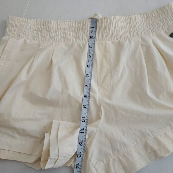 Calia Double Layer Hem Hi Rise Cream Shorts Size XL - Picture 4 of 10
